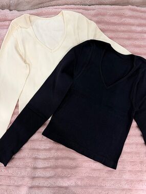 NWOT OQQ 2-PACK- V-Neck Ribbed Long-Sleeve — Black & Cream